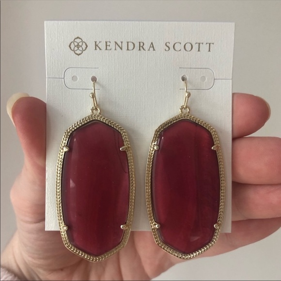 NWT Kendra Scott Maroon & Gold Danielle Earrings - Picture 3 of 4